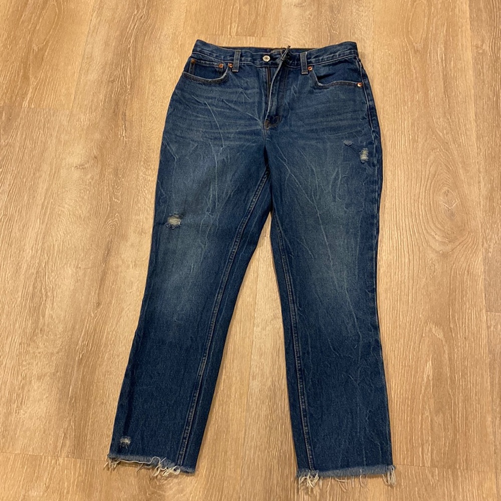 Abercrombie & Fitch Mom Jean